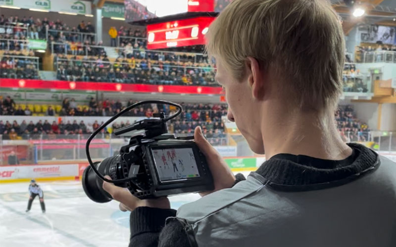 Zeichenfläche 2 Behind-the-Scenes-Aufnahme mit dem Team von KALCHOFEN Media